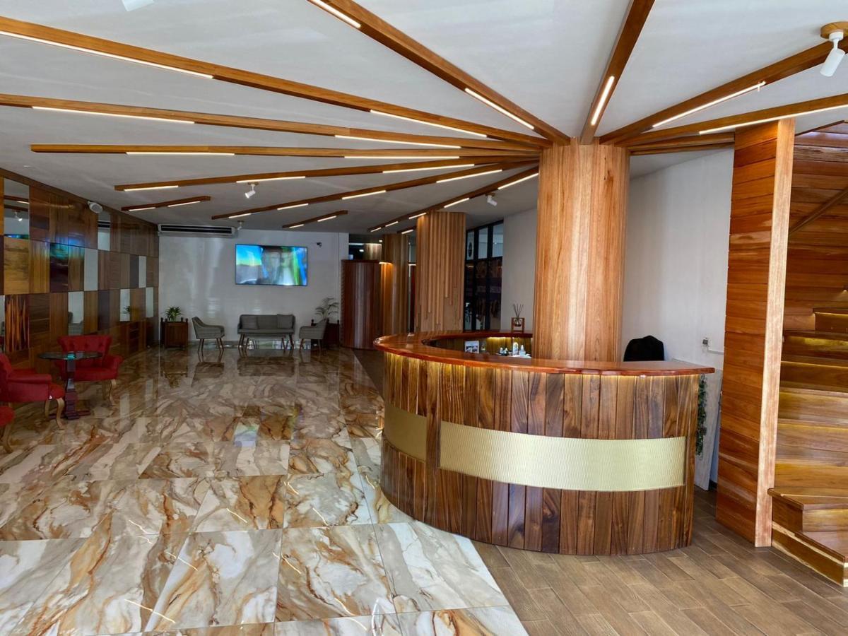 Murex Plaza Hotel & Suites Monrovia Eksteriør bilde