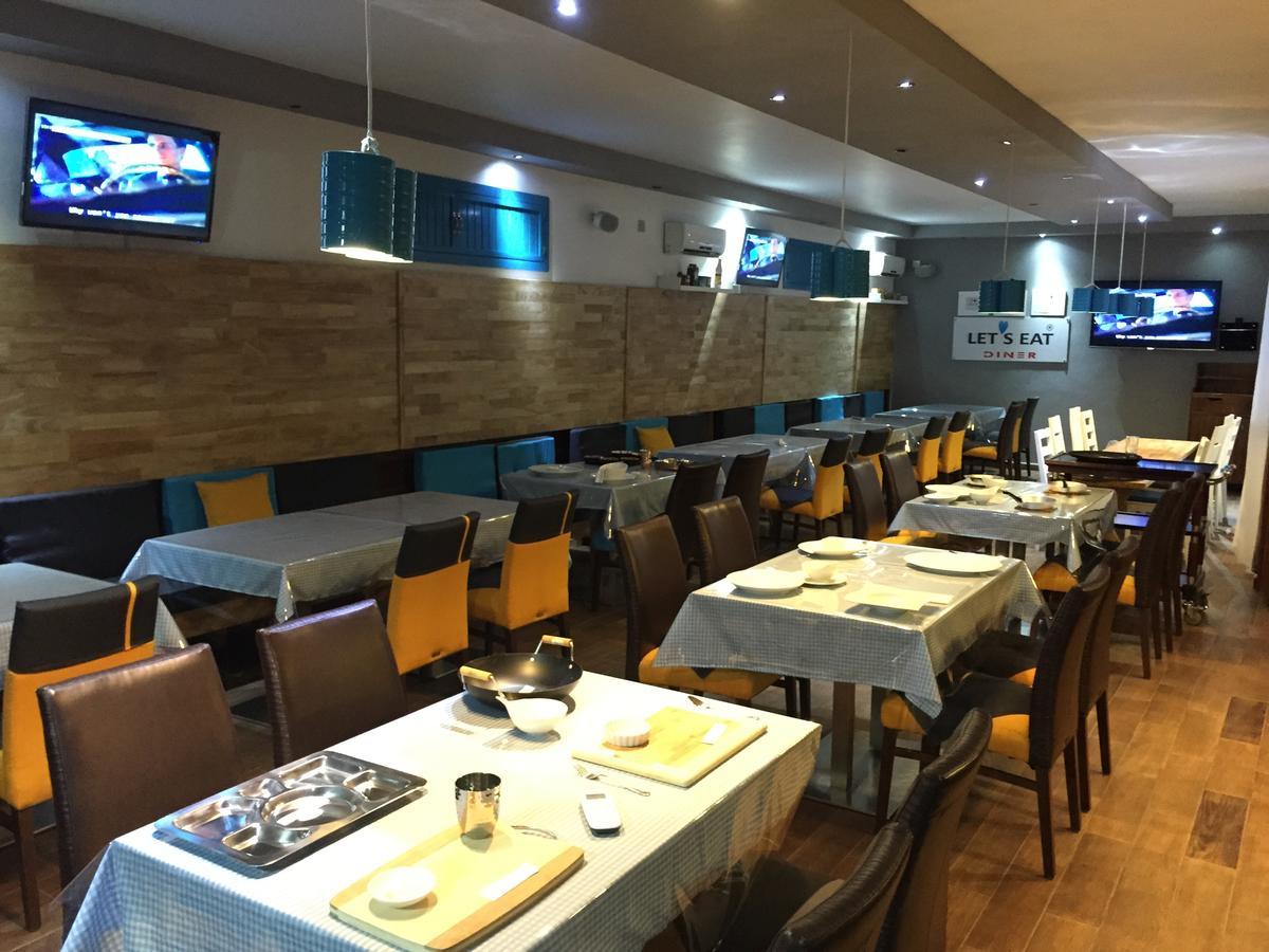 Murex Plaza Hotel & Suites Monrovia Eksteriør bilde