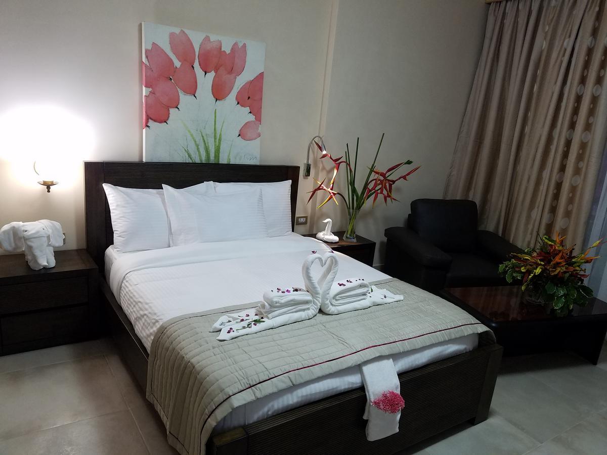 Murex Plaza Hotel & Suites Monrovia Eksteriør bilde