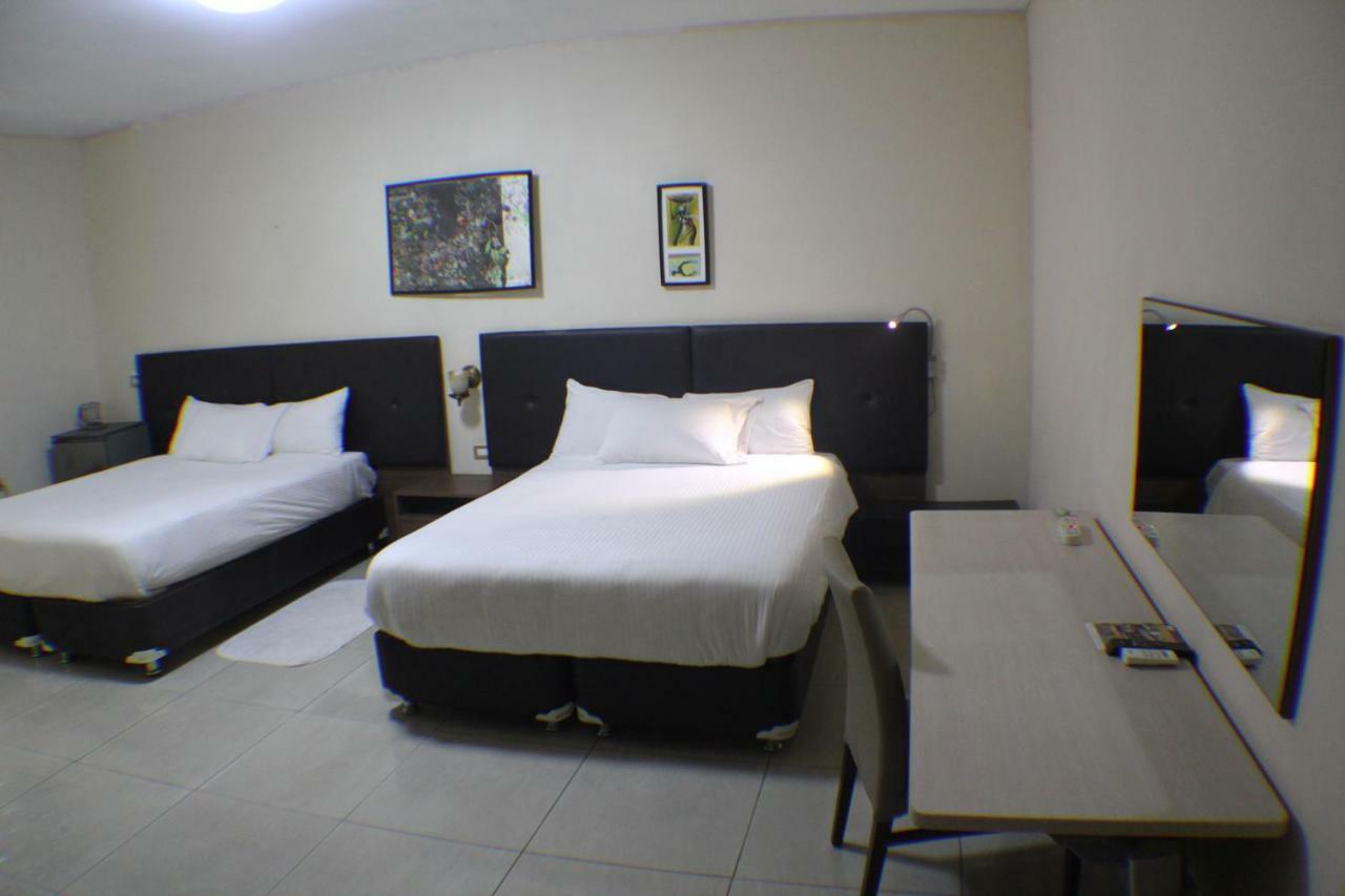 Murex Plaza Hotel & Suites Monrovia Eksteriør bilde